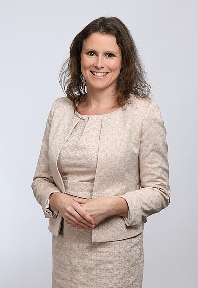 Iris Loidl Iris Loidl